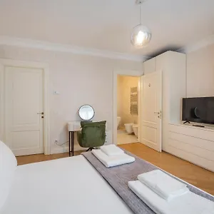  Apartamento Royal - Centro Brera